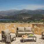 Vakantiehuis Peaceful House With An Awesome View